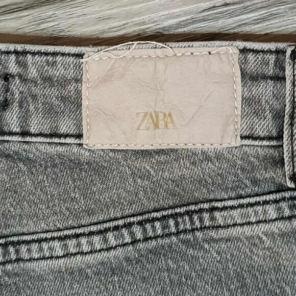 Zara Women's Relaxed Fit Mom Jeans - Picture 4 of 7